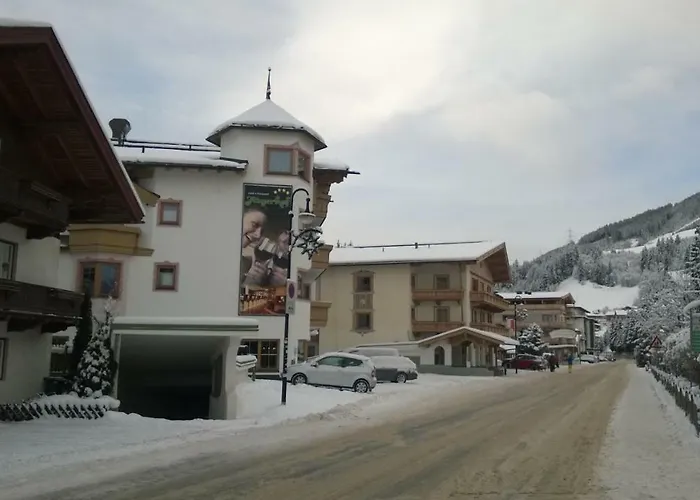 Jagdhaus Gerlos**** בקתה *